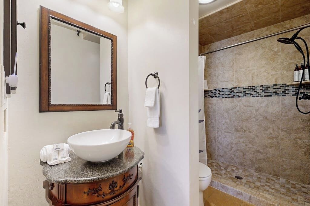 Photo of Bathroom in Elkhorn Village