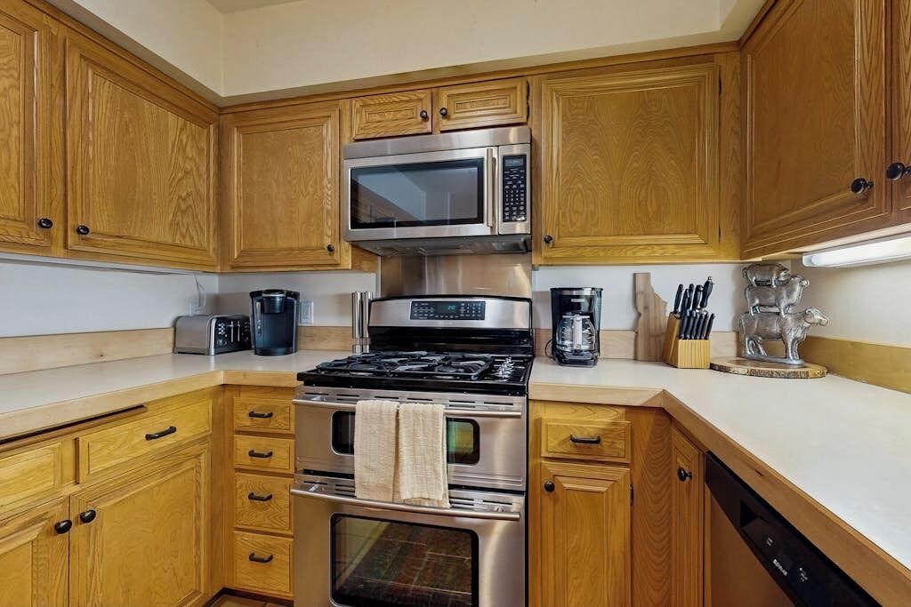 Photo of Kitchen in Elkhorn Village