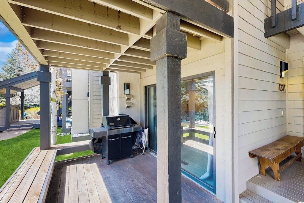 Photo of Patio Balcony in Elkhorn Village