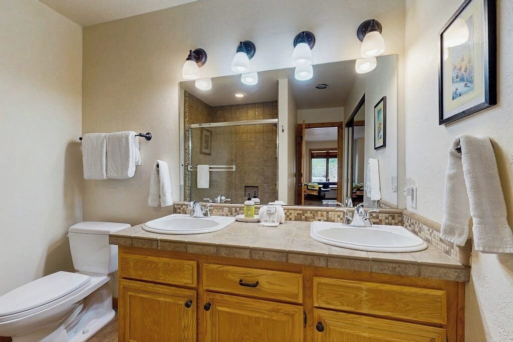 Photo of Bathroom in Elkhorn Village
