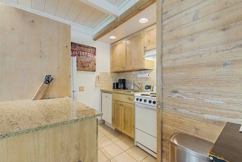 Photo of Kitchen in Elkhorn