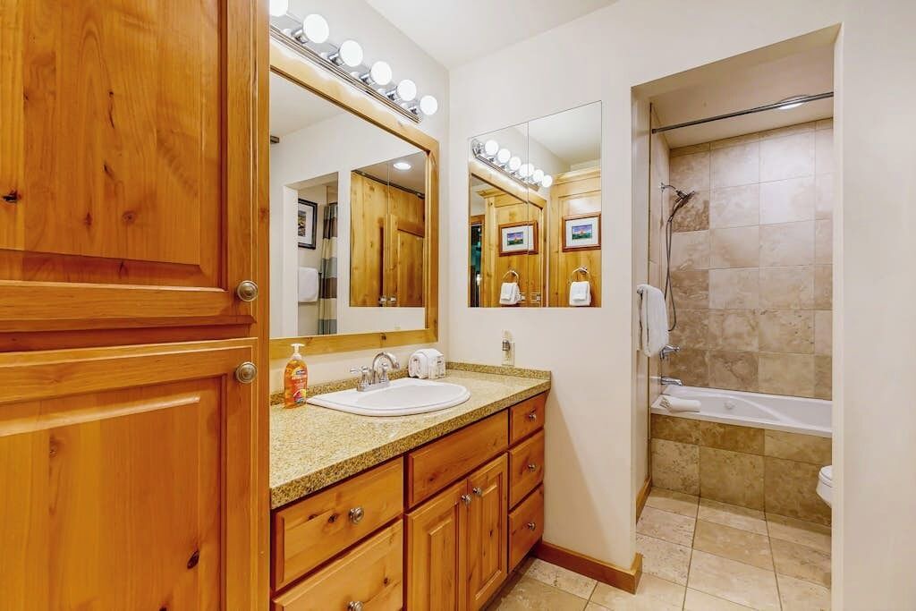 Photo of Bathroom in Elkhorn
