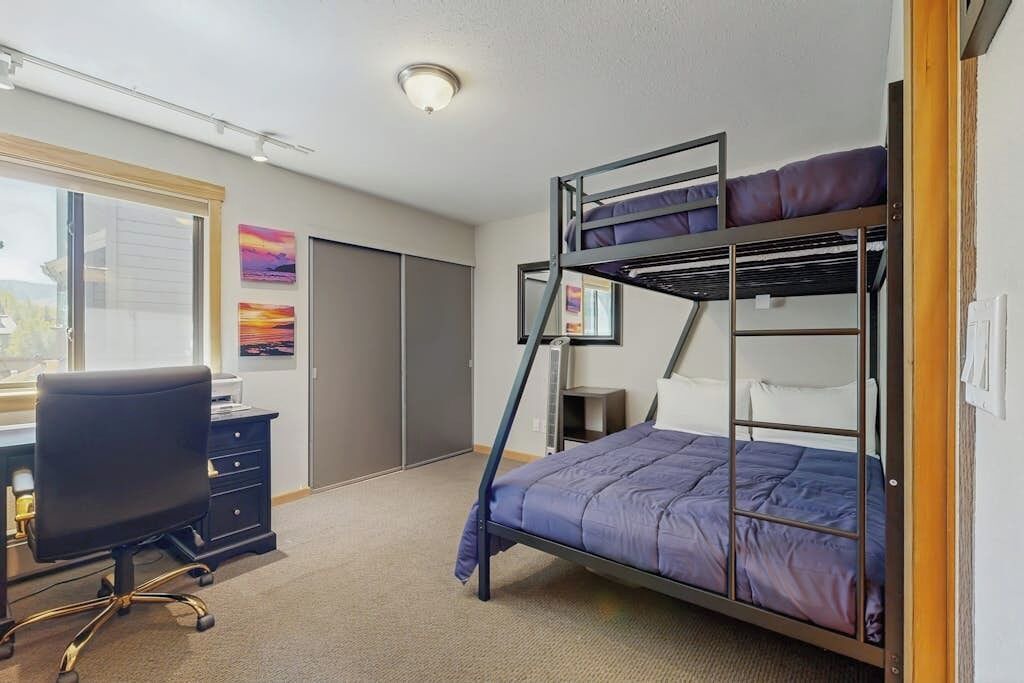 Photo of Bedroom in Elkhorn Village