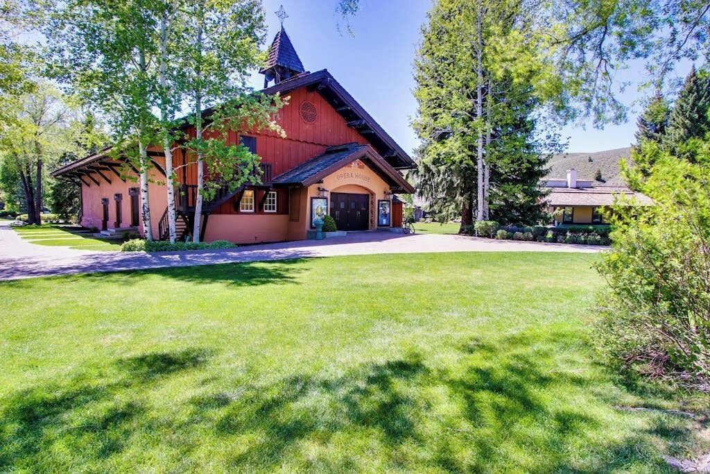 Photo of Outdoor in Elkhorn Village