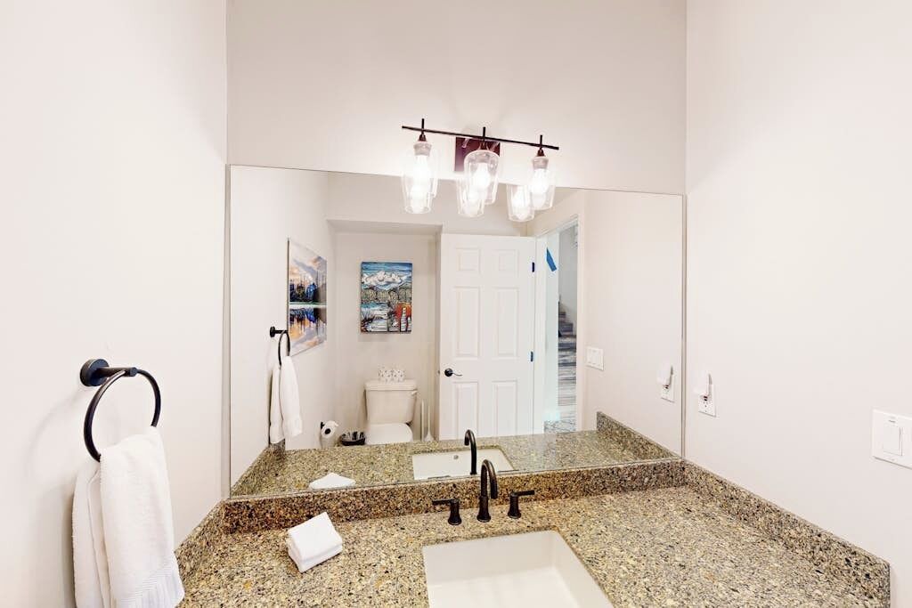 Photo of Bathroom in Saddle Ridge
