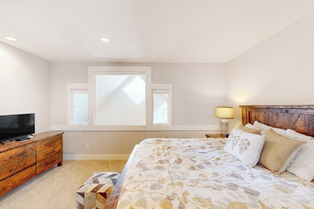Photo of Bedroom in Saddle Ridge