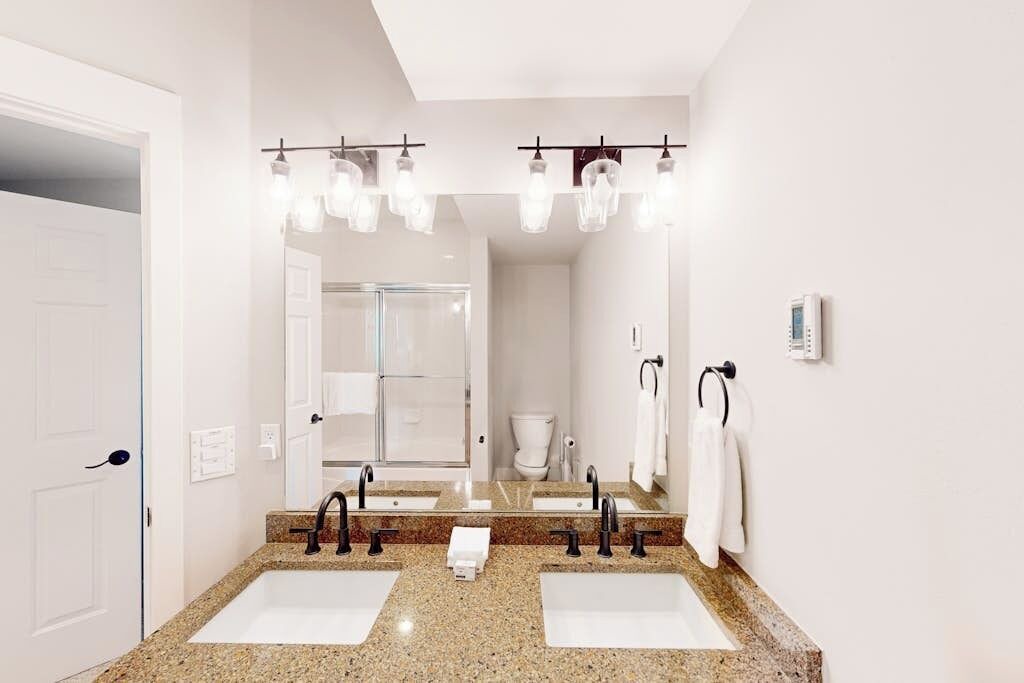 Photo of Bathroom in Saddle Ridge