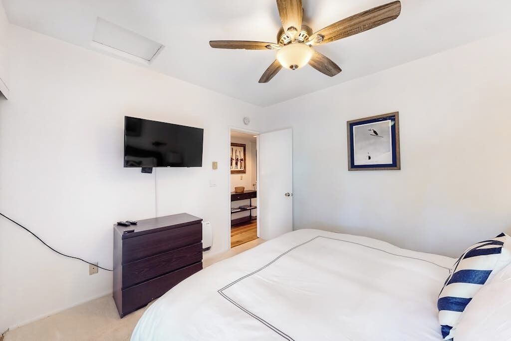 Photo of Bedroom in Elkhorn Village