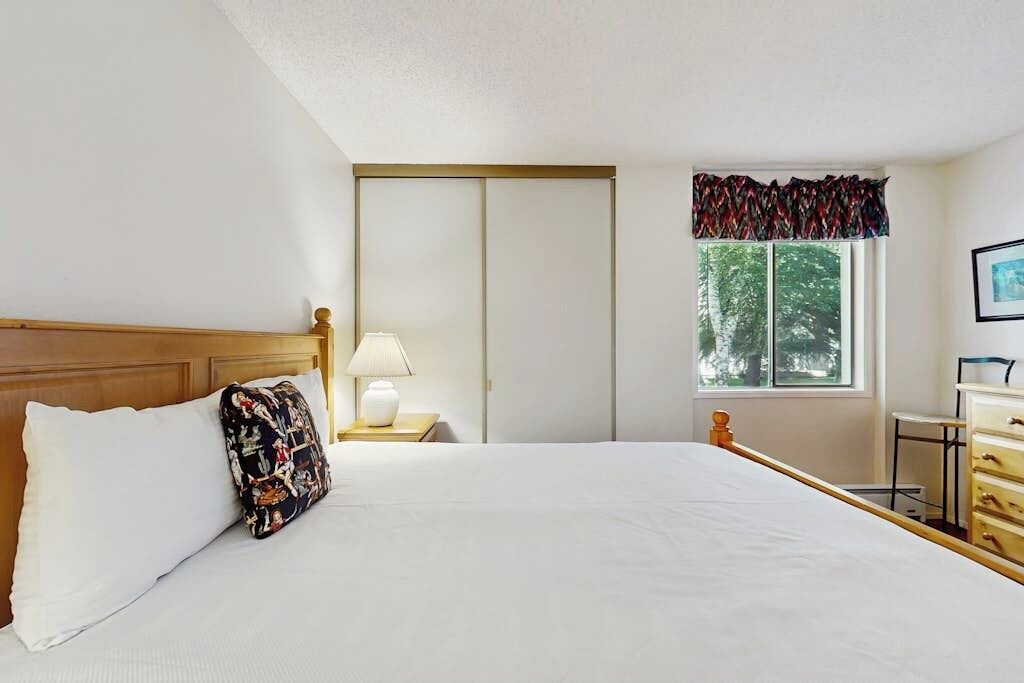 Photo of Bedroom in Elkhorn Village
