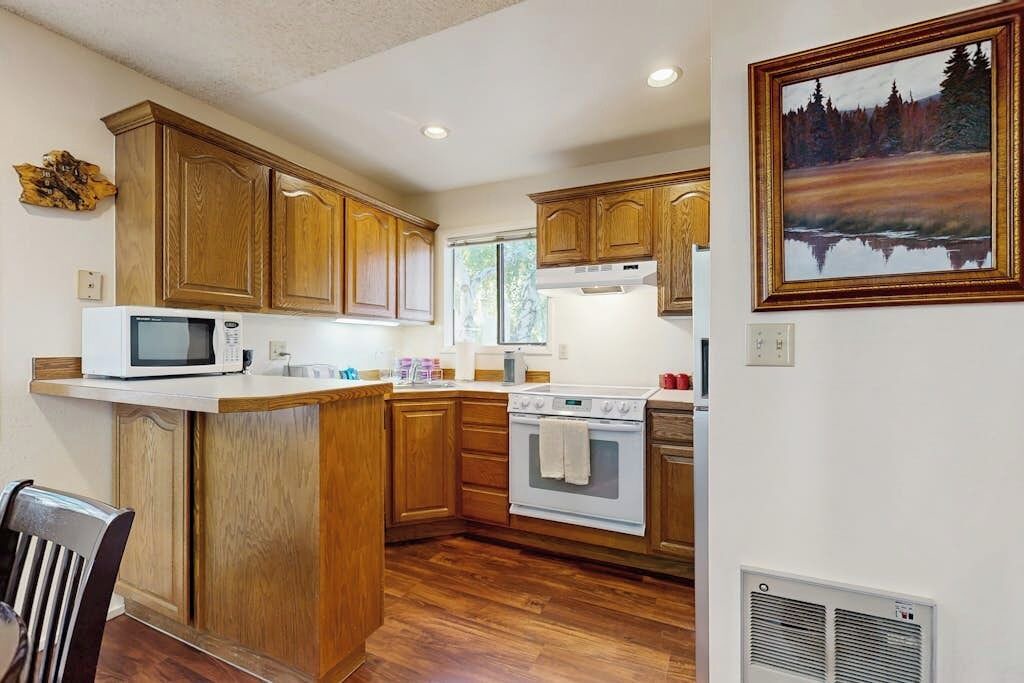 Photo of Kitchen in Elkhorn Village