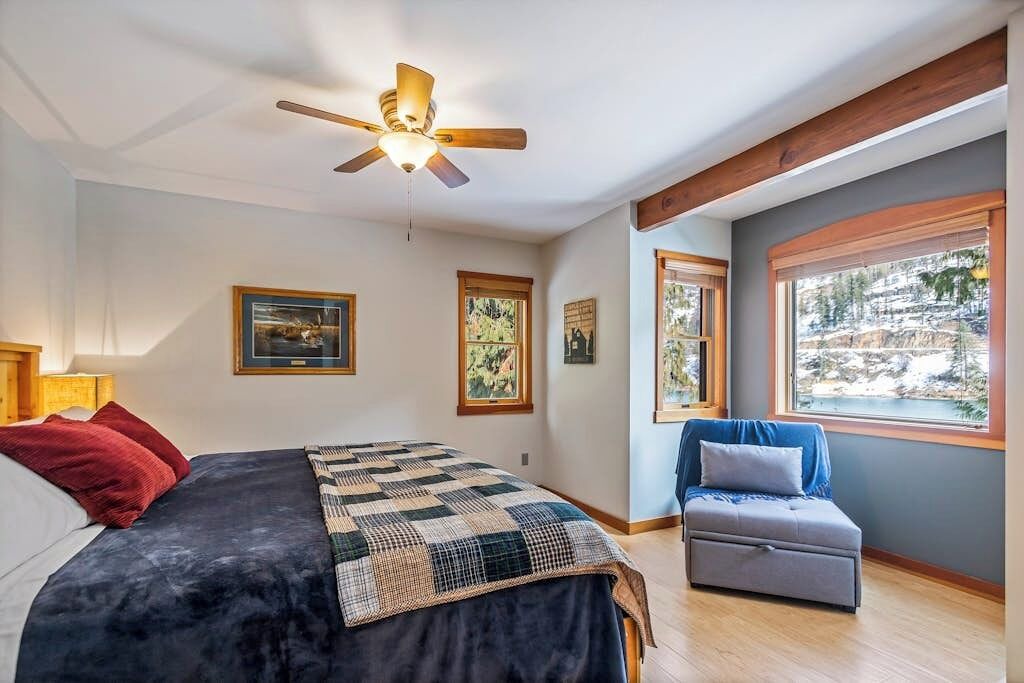 Photo of Bedroom in Clark Fork