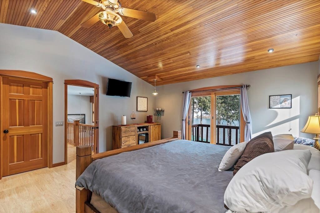 Photo of Bedroom in Clark Fork
