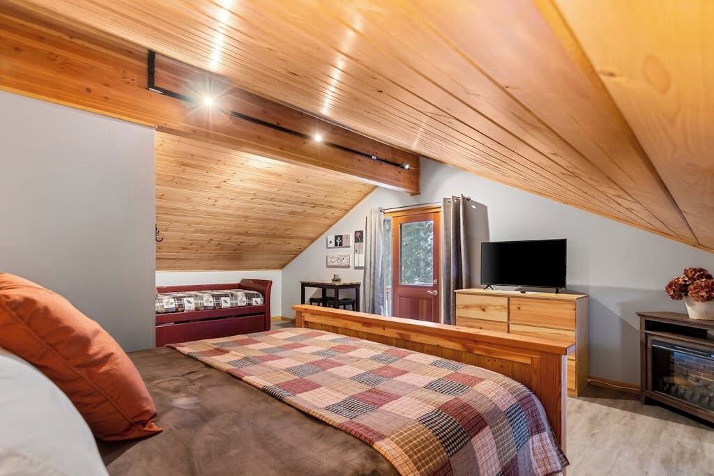 Photo of Bedroom in Clark Fork