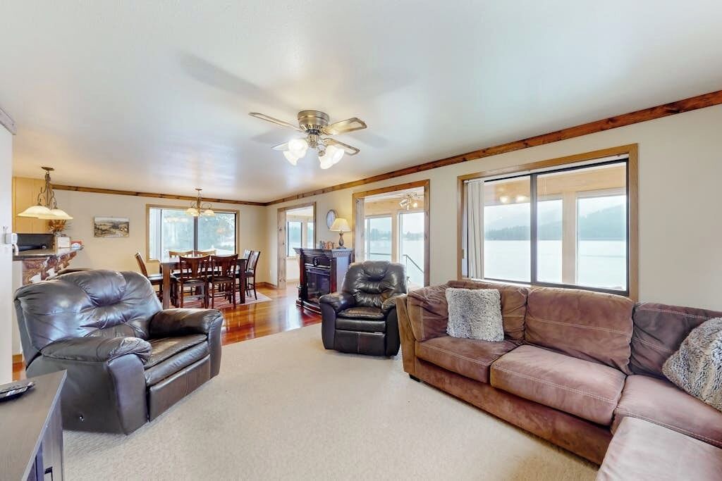 Photo of Livingroom in Bonner County