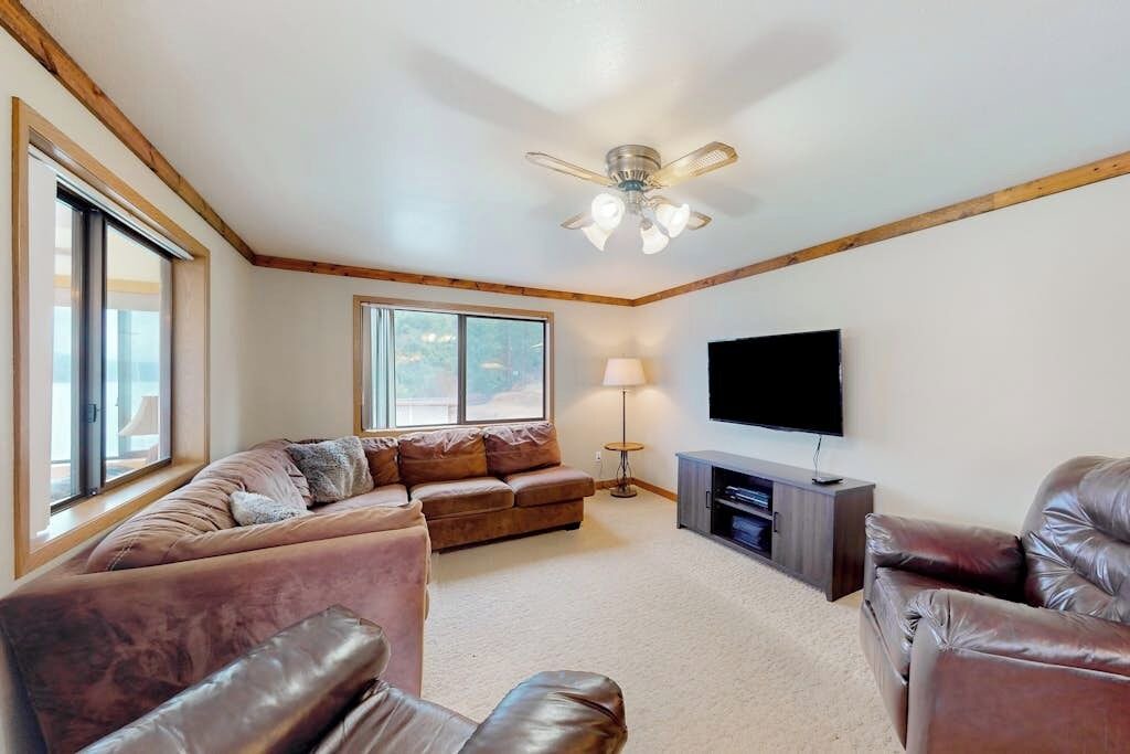 Photo of Livingroom in Bonner County