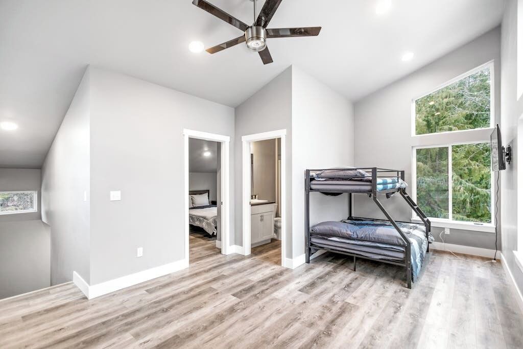 Photo of Bedroom in Sandpoint