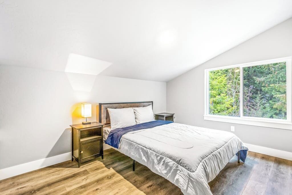 Photo of Bedroom in Sandpoint