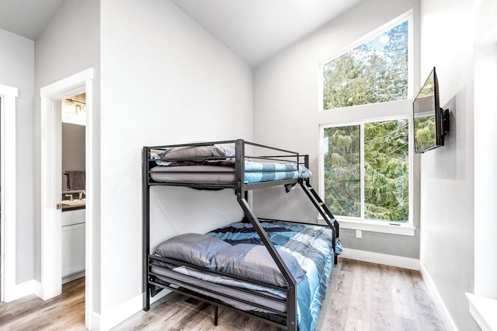 Photo of Bedroom in Sandpoint