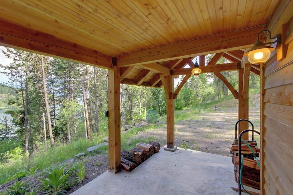 Photo of Patio Balcony in Sagle