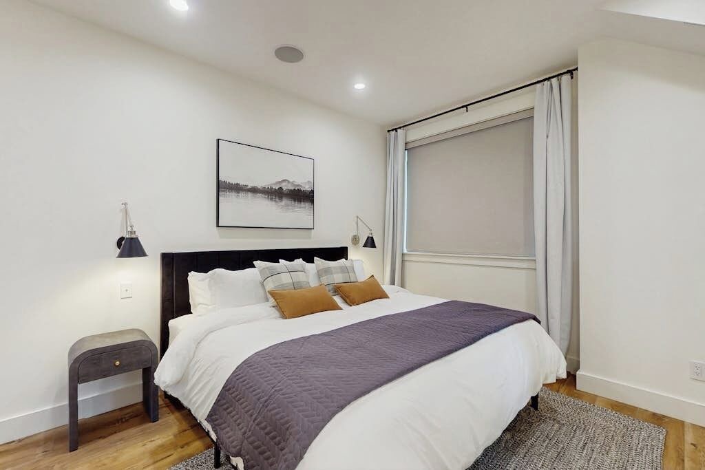Photo of Bedroom in Dover Bay