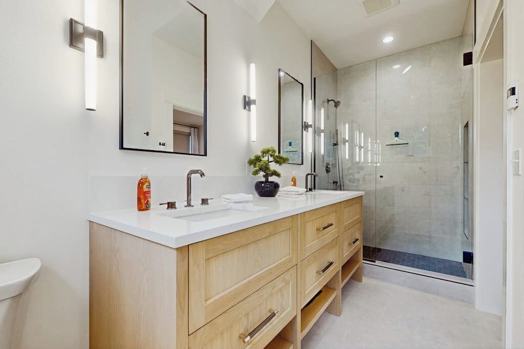 Photo of Bathroom in Dover Bay