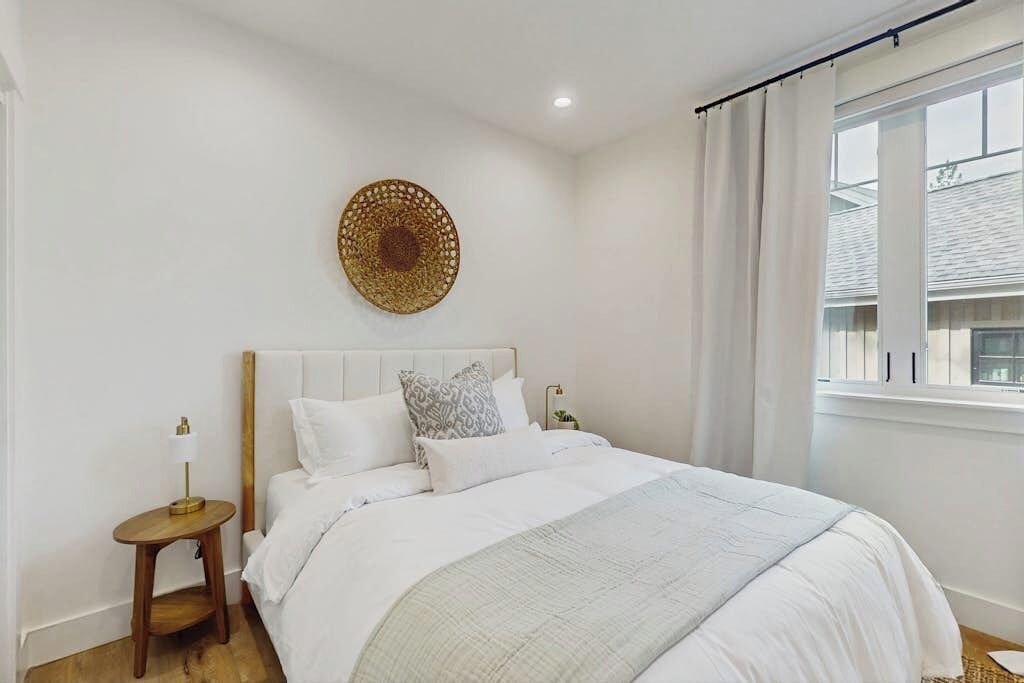 Photo of Bedroom in Dover Bay