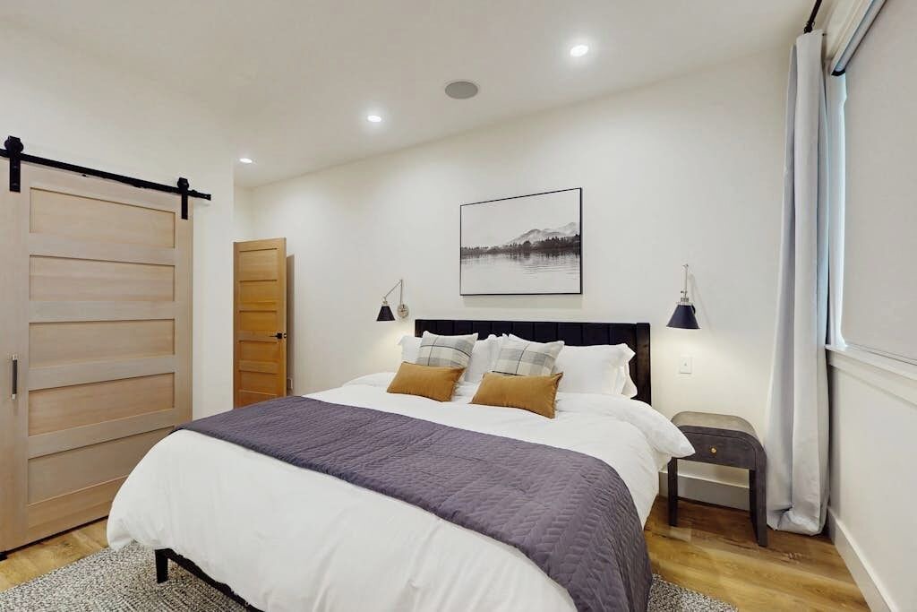 Photo of Bedroom in Dover Bay