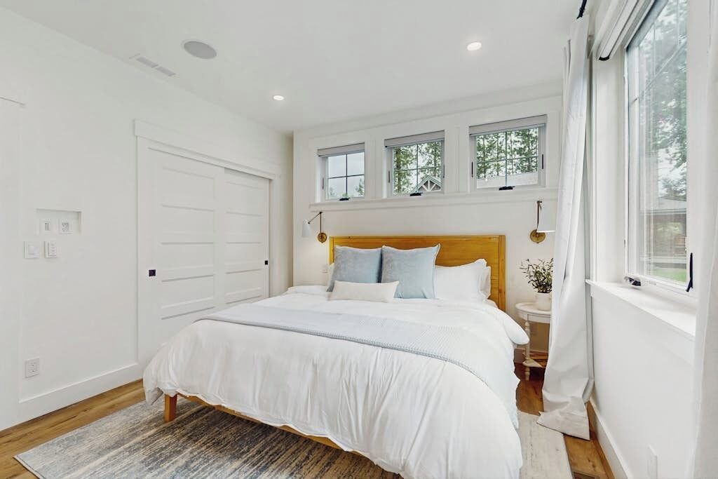 Photo of Bedroom in Dover Bay