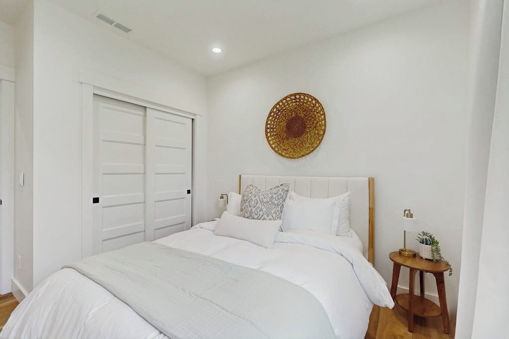 Photo of Bedroom in Dover Bay