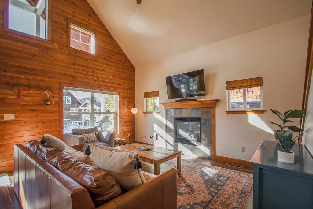 Photo of Livingroom in Dover Bay