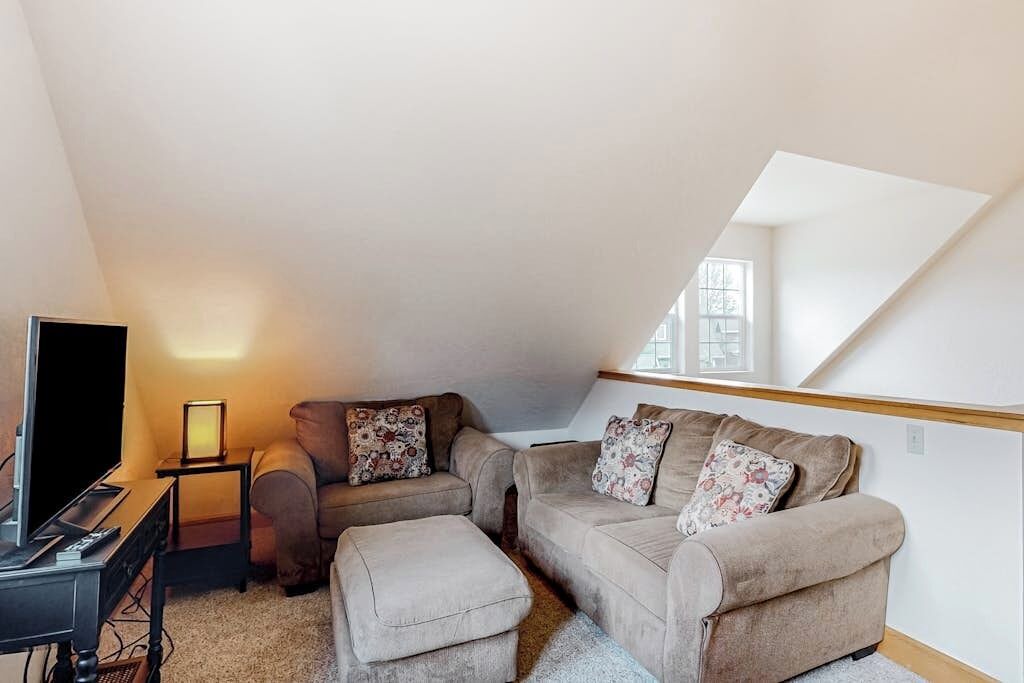 Photo of Livingroom in Dover Bay