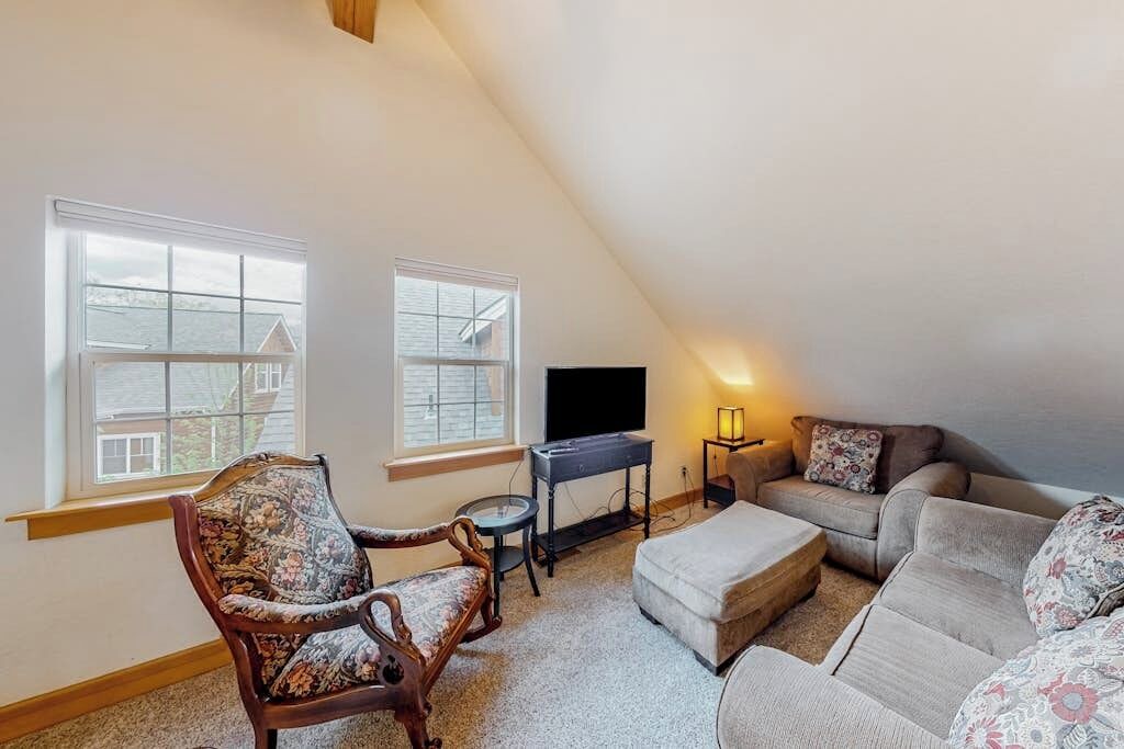 Photo of Livingroom in Dover Bay