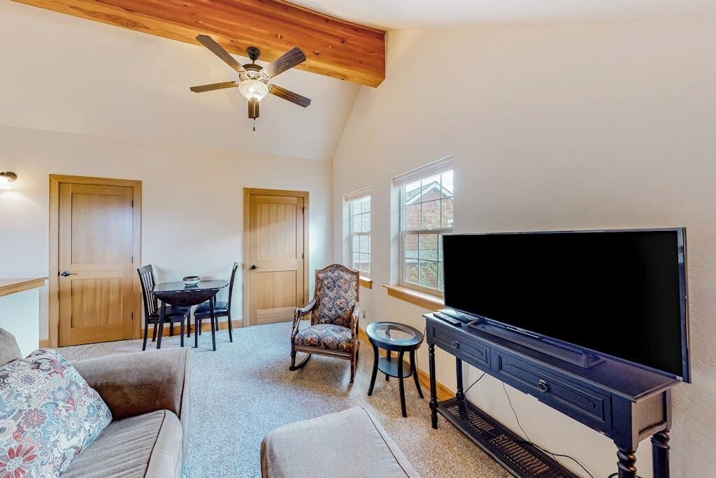 Photo of Livingroom in Dover Bay