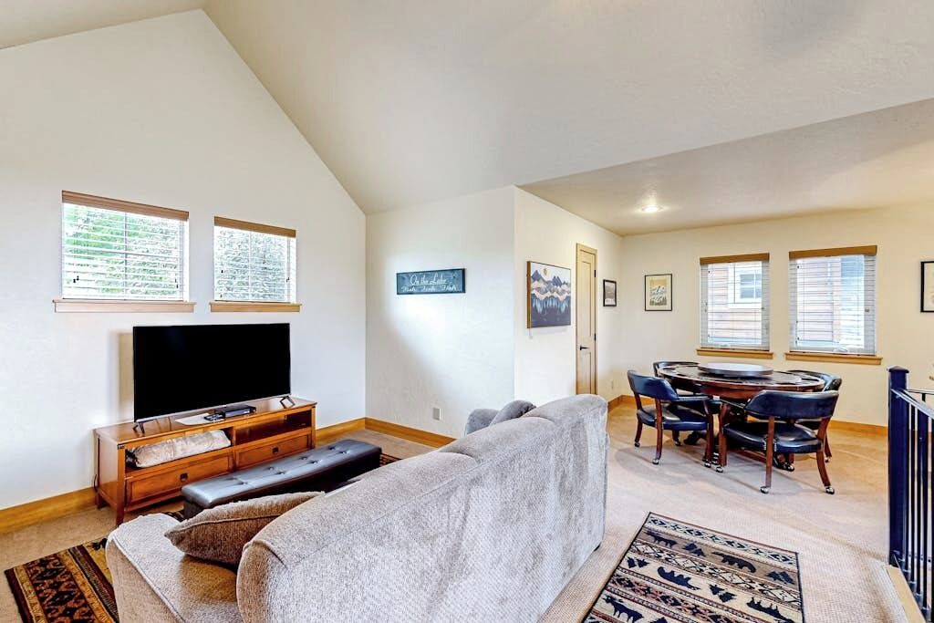 Photo of Livingroom in Dover Bay