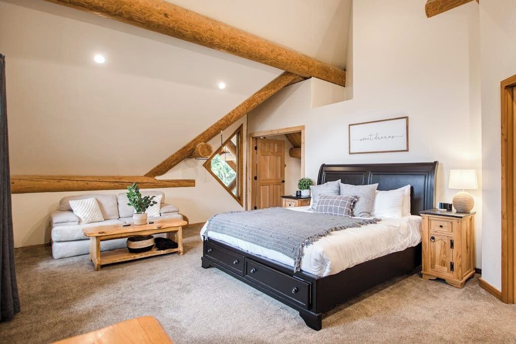 Photo of Bedroom in Sagle