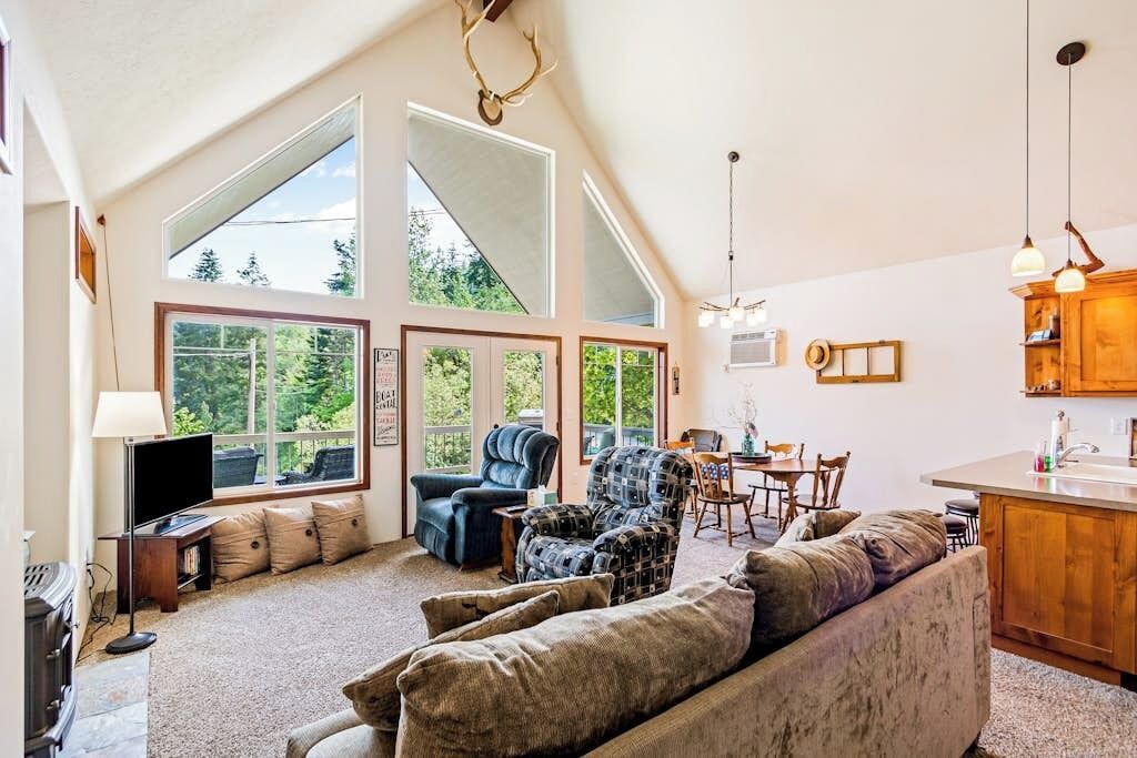 Photo of Livingroom in Sagle