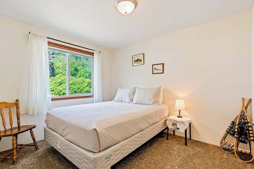 Photo of Bedroom in Sagle