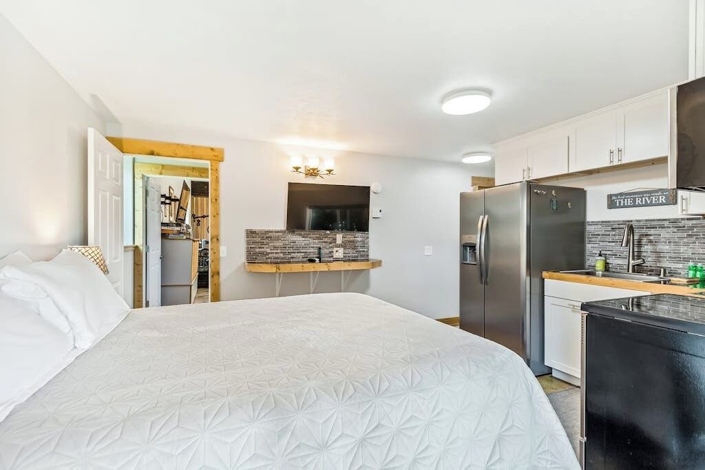 Photo of Bedroom in Laclede