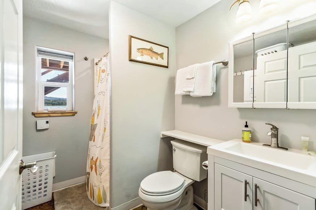 Photo of Bathroom in Laclede