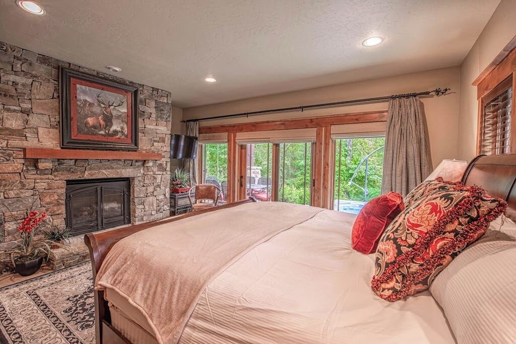 Photo of Bedroom in Sandpoint