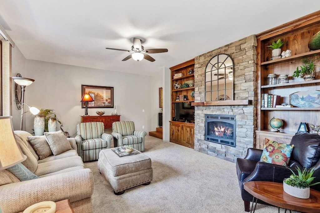 Photo of Livingroom in Ponder Point