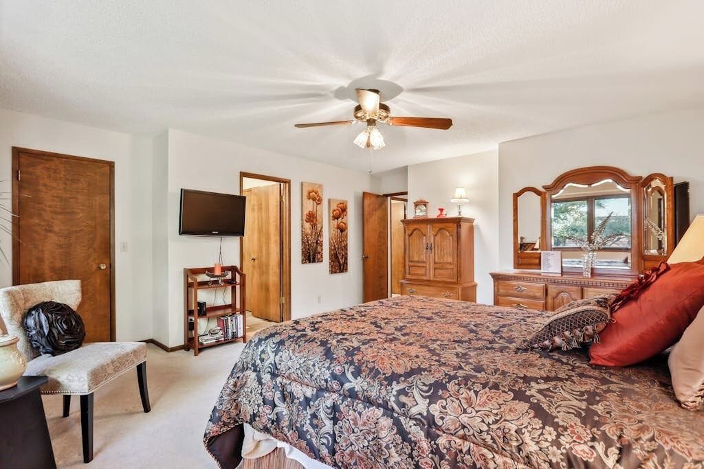 Photo of Bedroom in Ponder Point
