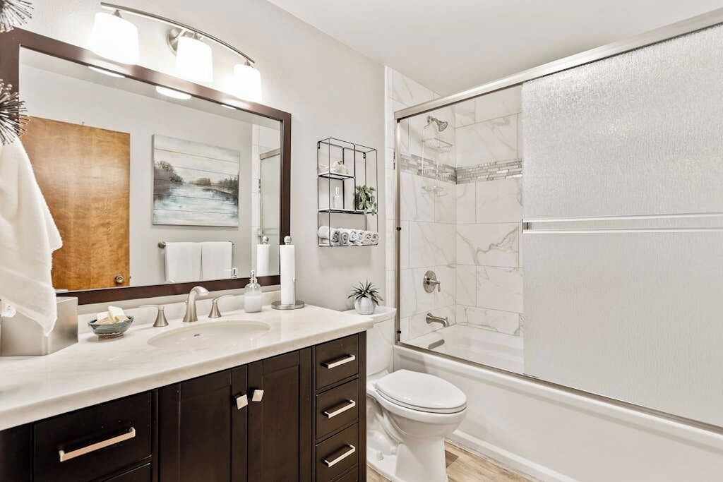 Photo of Bathroom in Ponder Point