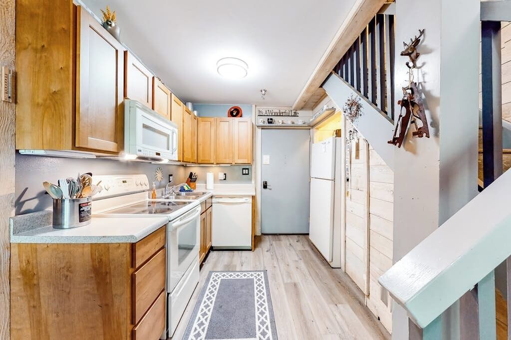 Photo of Kitchen in Elkhorn Village