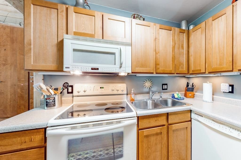 Photo of Kitchen in Elkhorn Village