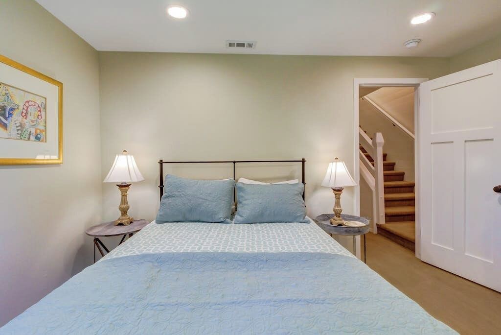 Photo of Bedroom in Elkhorn
