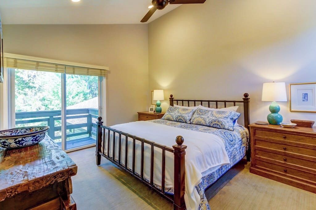 Photo of Bedroom in Elkhorn