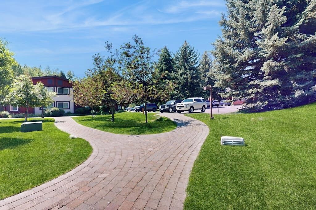 Photo of Outdoor in Elkhorn