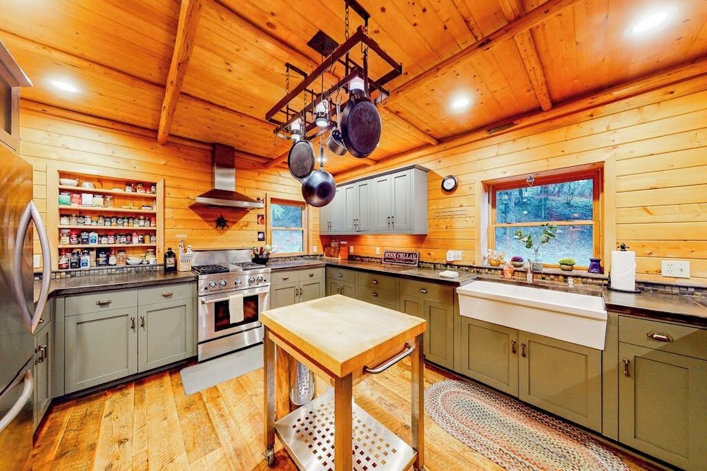 Photo of Kitchen in Sagle