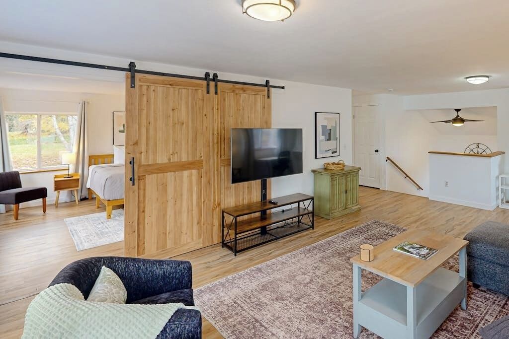 Photo of Livingroom in Sandpoint